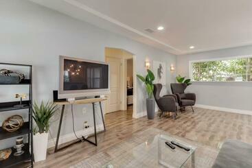 Picfair Village Modern Glam House