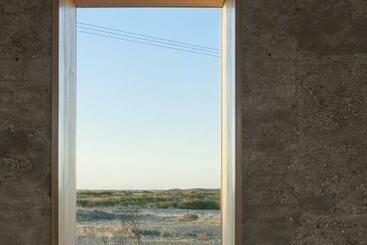 Ps1 Dungeness By Bloom Stays