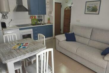 Жильё для туристов Apartamento Con Piscina En Primera Linea De Playa