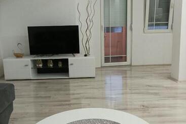 Ceca Apartment