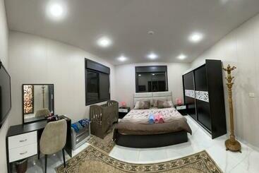 Abu Hossam S Chalet