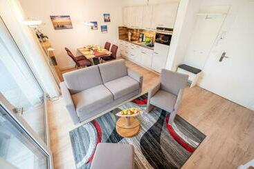 ツーリストアパートメント Appartement Wotan Rügen Ranzow