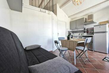 Maison Rénovée Avec Grand Jardin à Polignac Fr 1 582 351