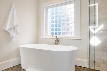 Ramsey By Avantstay Modern Character Home In Austin W/ Pool!