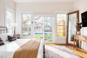 Ramsey By Avantstay Modern Character Home In Austin W/ Pool!