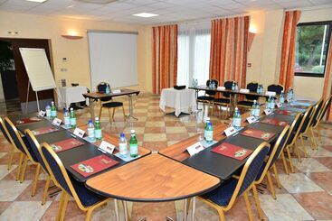 Aeroport Hotel   Parc Expo