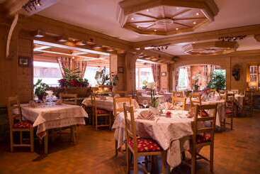 هتل Chalethôtel Neige Et Roc, The Originals Relais