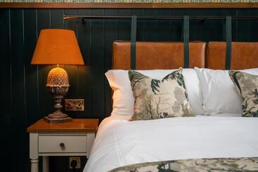 هتل Himley House By Chef & Brewer Collection