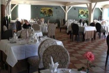Отель Hostellerie Du Perigord