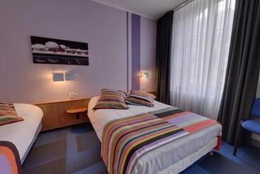 Logis Hotel De Paris