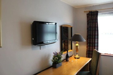 هتل Redwings Lodge Sawtry Huntingdon
