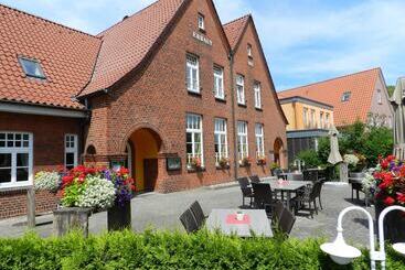호텔 & Restaurant Alte Schule