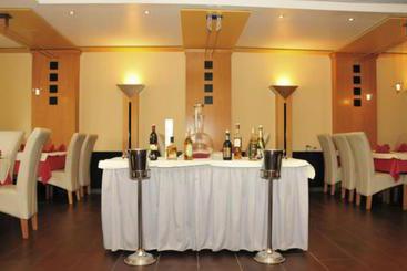 هتل Ristorante Kurtz