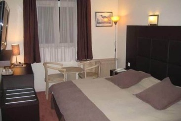 هتل Savoy Hôtel Evian