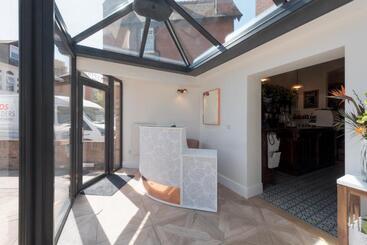 Somerset House Boutique Hotel And Restaurant