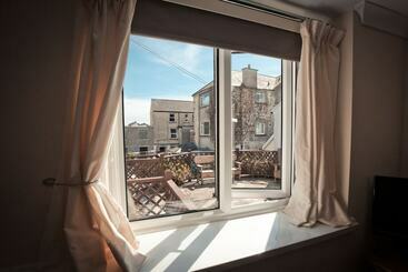 هتل The Coach House