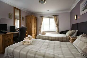 هتل The Coach House