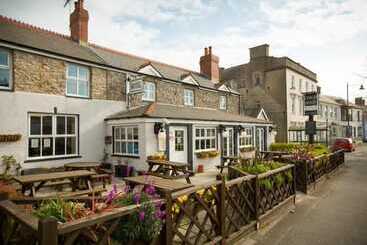 هتل The Coach House