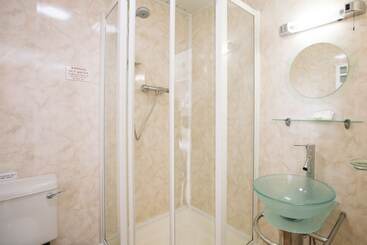 هتل The Coach House