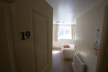 هتل The Coach House