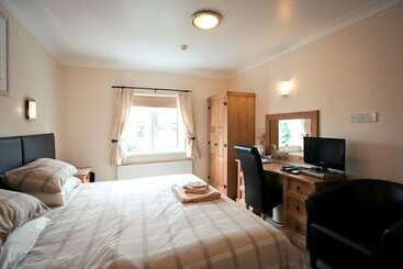 هتل The Coach House