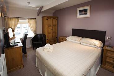 هتل The Coach House