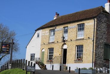 هتل The Marquis Of Granby