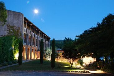 هتل Vacances Bleues Hôtel Castel Luberon