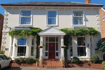 هتل Victoria Park Lodge