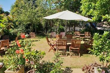 هتل Victoria Park Lodge