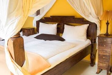 هتل Villa Zoe St Wendel