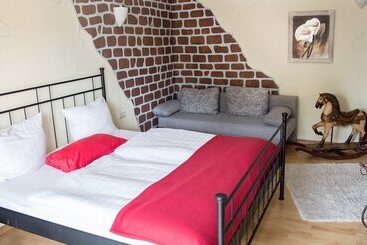 هتل Villa Zoe St Wendel
