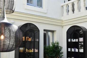 Le Général D Elbée Hotel & Spa   Teritoria