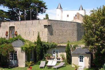 Le Général D Elbée Hotel & Spa   Teritoria