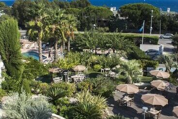 Van Der Valk Hotel Le Catalogne