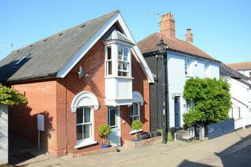 דירות לתיירים The Red Brick House, Aldeburgh
