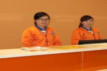 هتل 7 Days Inn Luzhou Longma Avenue District Government