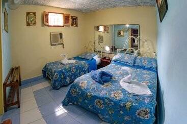 هتل Havana Beautiful Rooms