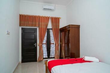 هتل Reddoorz Syariah @ Jalan Tingang Palangkaraya
