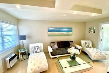 관광객 아파트 Premium Modern Waterfront Apartment With Miami Skyline View On The Bay 5 Mins Drive To Miami Beach W