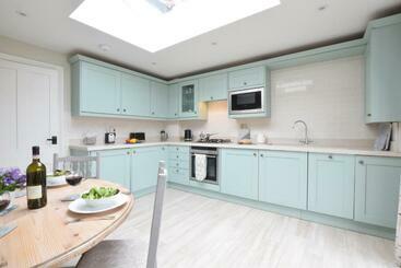 ツーリストアパートメント Sea Thrift Cottage, Aldeburgh