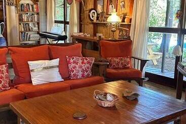 تختخواب و صبحانه Eco Hostel Lo De Lola