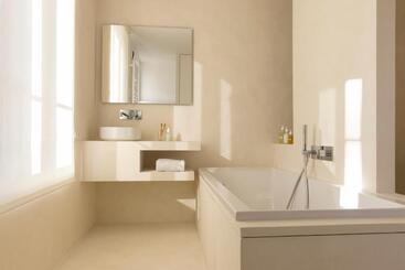 هتل ô Plum Art Chambres De Caractère