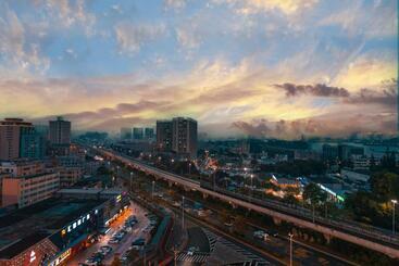 هتل Shenzhen World Exhibition&convention Center Bao An Airport Esther