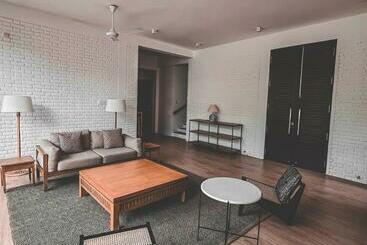 هتل Villa Talay