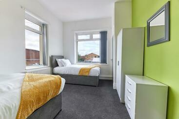 Maddison House, Beautiful New Renovated 5bed House