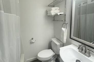 مُتل Anchor Bay Inn And Suites