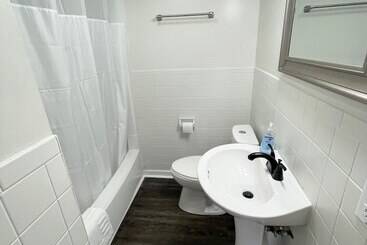 مُتل Anchor Bay Inn And Suites
