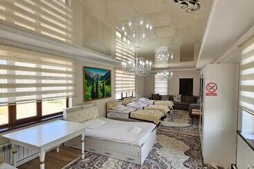 پانسیون Guest House Tenir Too
