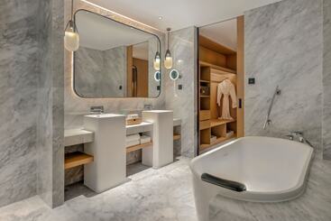 هتل Courtyard By Marriott Foshan Gaoming